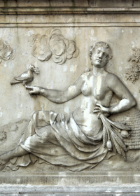 Fortuna, Sandsteinrelief in der Frauengasse